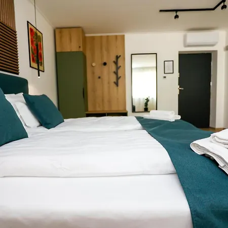 Varvavar Apartament Gyula